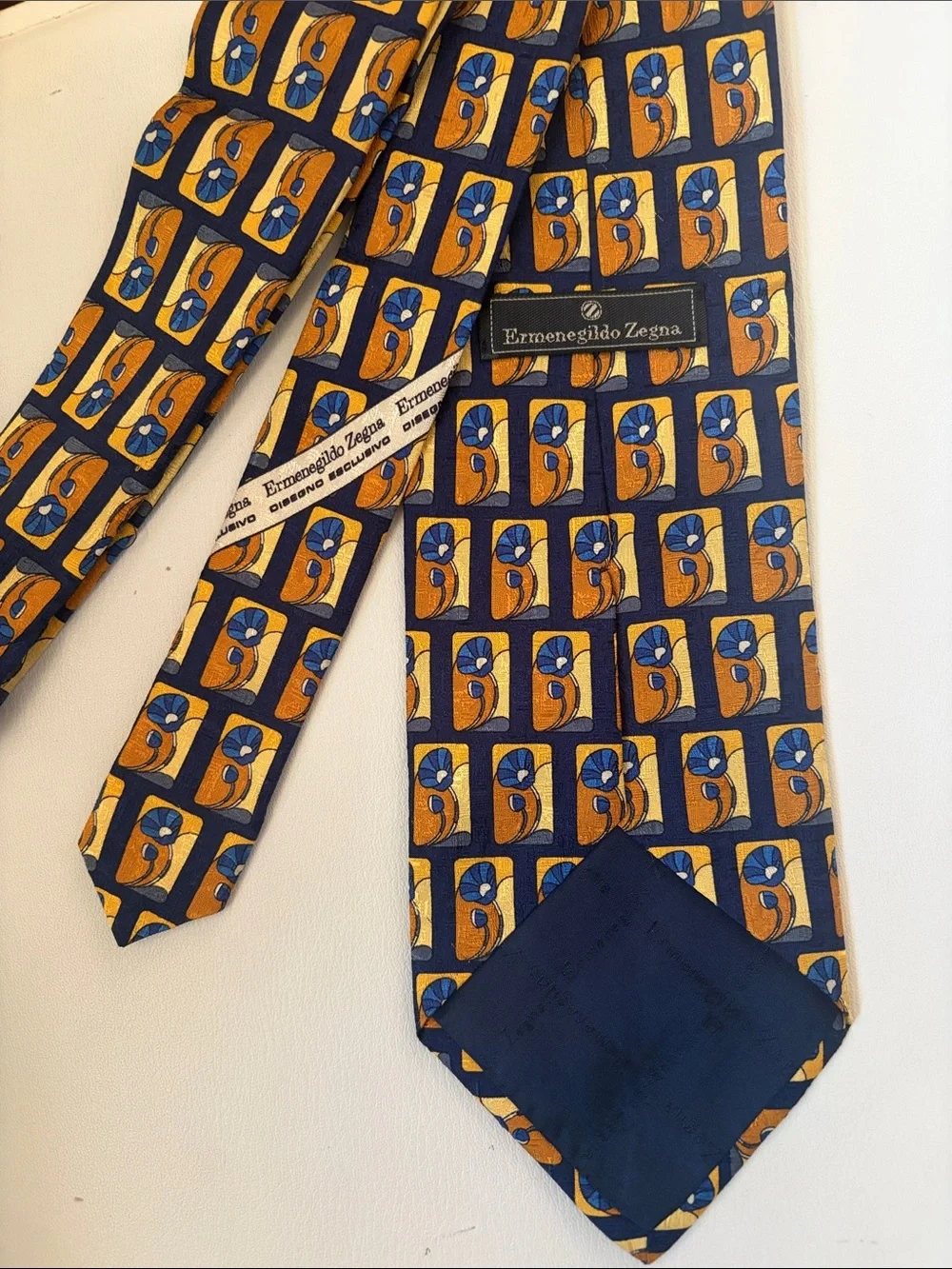Ermenegildo Zegna Navy and Gold Patterned Silk Tie